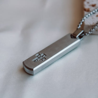 Collar Men Medalla Cruz - Atesorame