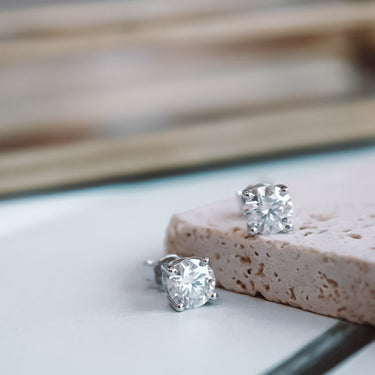 Aros Moissanita Dust Plata 1.0 quilate - Atesorame