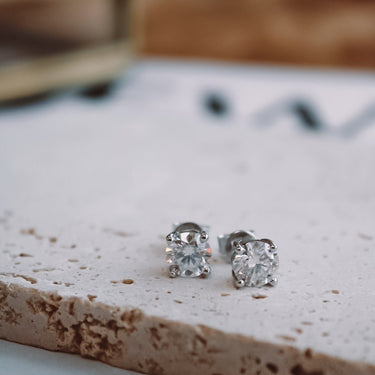 Aros Moissanita Dust Plata 1.0 quilate - Atesorame