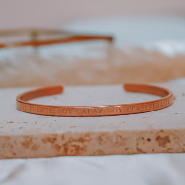 Esclava Manifiesta "Soy fuerte, soy capaz, soy perseverante" Oro Rosa - 4mm