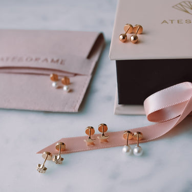 Abridores A Presion Oro 18k Estrella Hexagonal Zafiro de 4,5mm