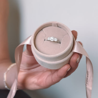 Anillo Moissanita Dinasty