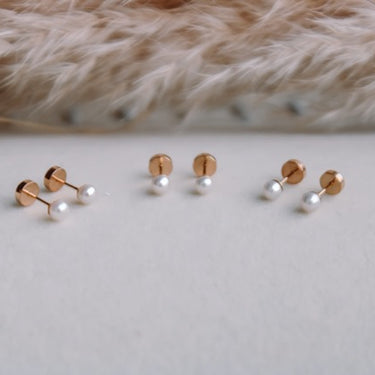 Aros Abridores Perla Cultivada 4mm Oro 18K