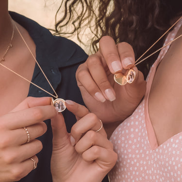 Collar Relicario Sun Gold